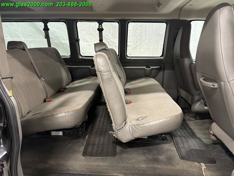Used 2016 Chevrolet Express 3500 LT w/ LT Preferred Equipment Group RWD image 10
