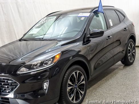 Certified 2022 Ford Escape SEL w/ SEL Stealth AWD Package image 4