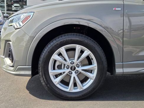 Used 2025 Audi Q3 2.0T Premium AWD/4WD image 9