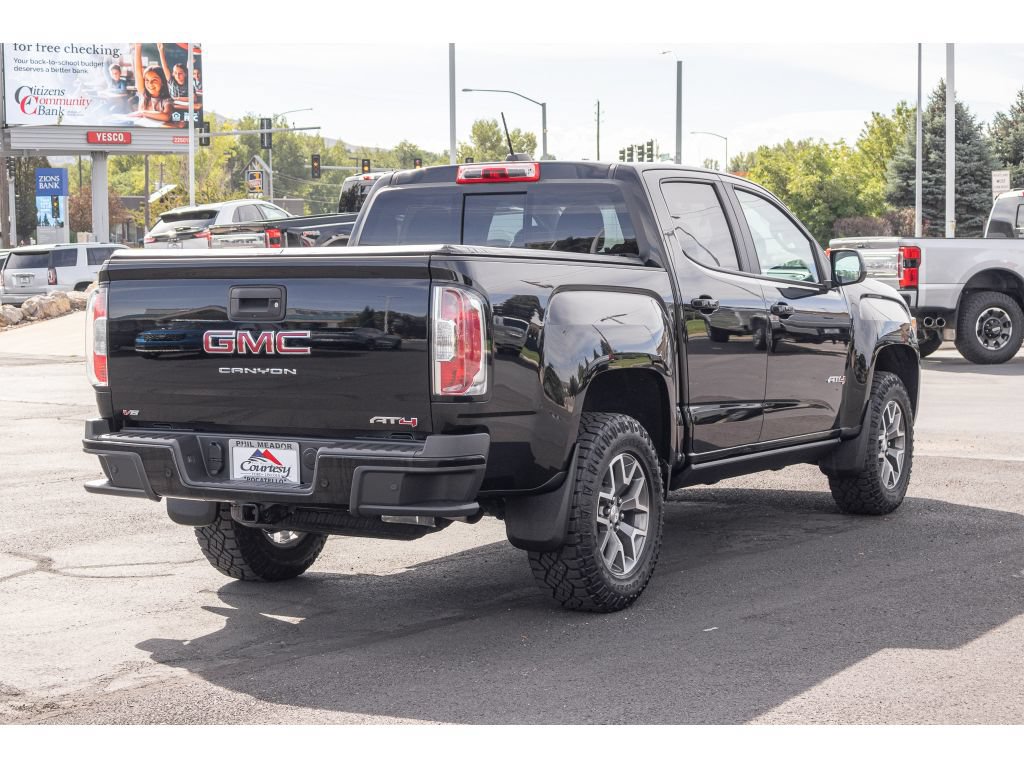 Used 2022 GMC Canyon AT4 w/ Trailering Package AWD/4WD image 3