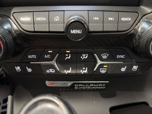 Used 2015 Chevrolet Corvette Z06 w/ 3LZ Preferred Equipment Group image 44