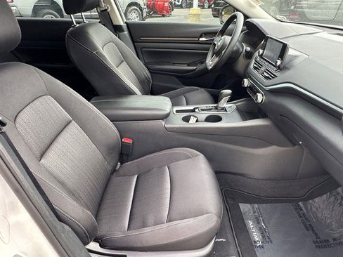 Used 2022 Nissan Altima 2.5 S image 16
