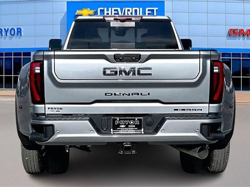 New 2026 GMC Sierra 3500 Denali Ultimate w/ LPO, Black Badging Package image 4