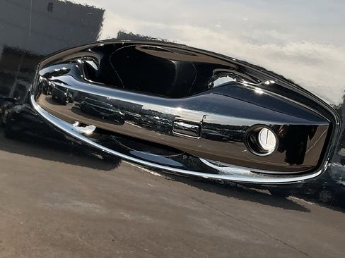 New 2026 Nissan Armada SL image 9