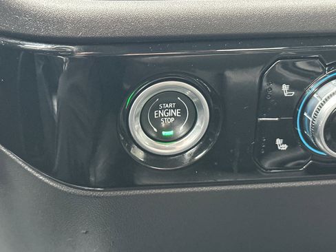 Used 2024 GMC Sierra 1500 SLT image 21