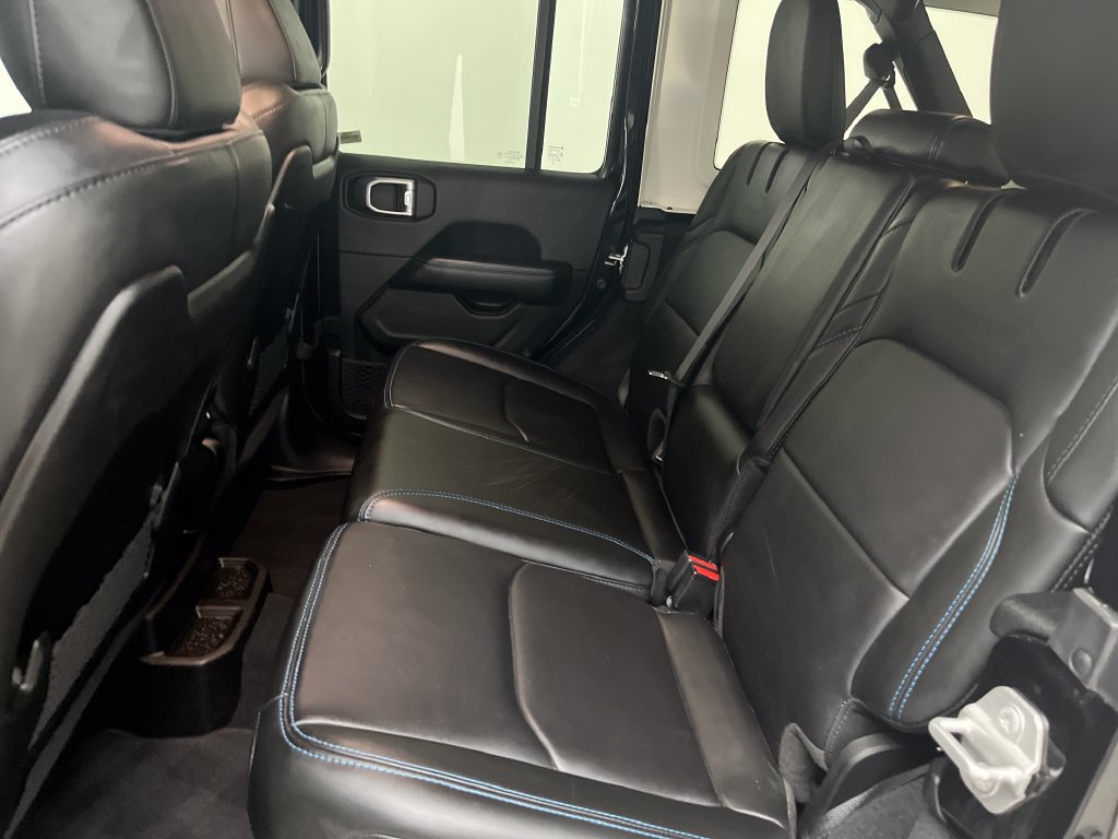 Used 2024 Jeep Wrangler Unlimited Rubicon 4xe AWD/4WD image 13