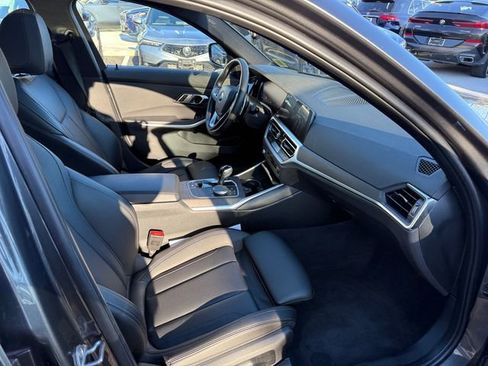 Used 2022 BMW 330i xDrive 330i xDrive w/ Premium Package image 28