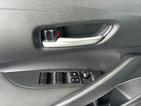 Certified 2020 Toyota Corolla LE FWD image 10