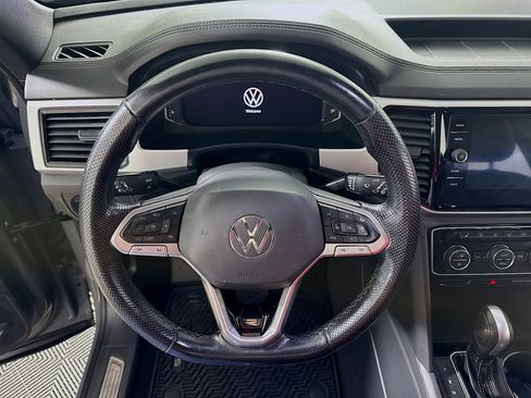 Used 2022 Volkswagen Atlas Cross Sport SEL R-Line image 16