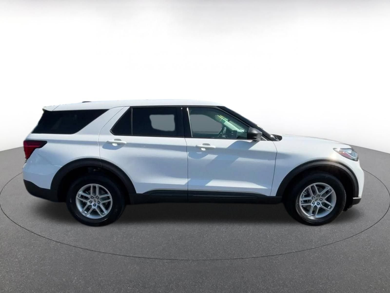 Used 2026 Ford Explorer Active AWD/4WD image 15