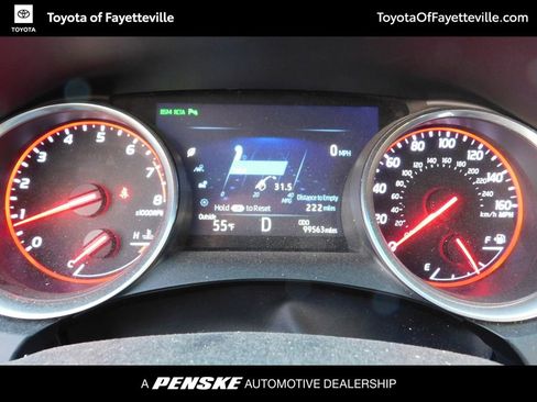 Used 2018 Toyota Camry XSE image 11