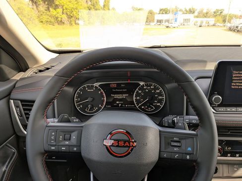 New 2026 Nissan Rogue SV AWD/4WD image 29