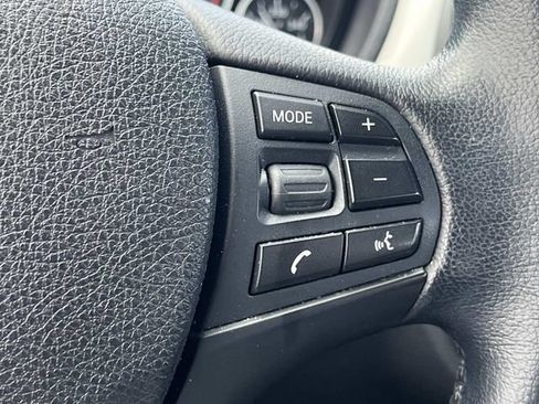 Used 2016 BMW 320i xDrive Sedan AWD/4WD image 24