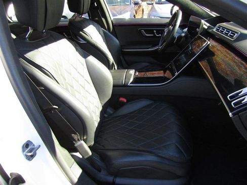 Used 2022 Mercedes-Benz S 580 4MATIC Sedan image 43