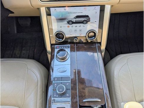 Used 2019 Land Rover Range Rover HSE image 22