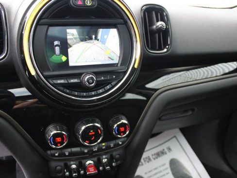 Used 2020 MINI Cooper Countryman w/ Storage Package FWD image 14