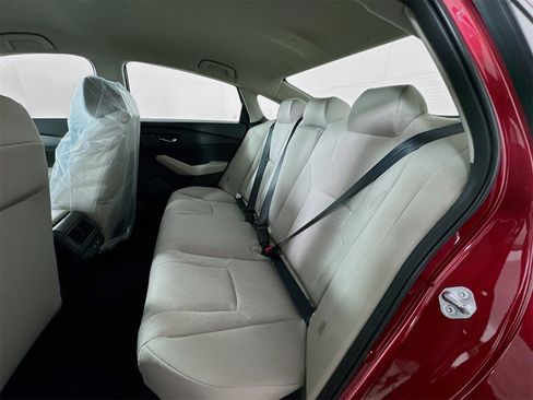 Used 2025 Honda Accord LX image 10