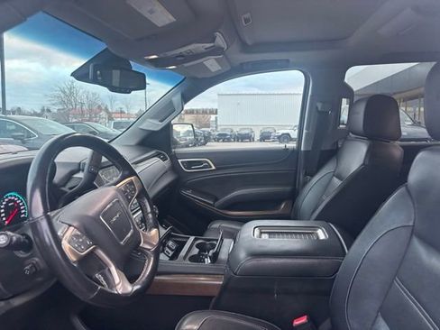 Used 2018 GMC Yukon Denali w/ Open Road Package image 10