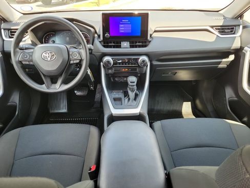 Used 2023 Toyota RAV4 LE FWD image 11