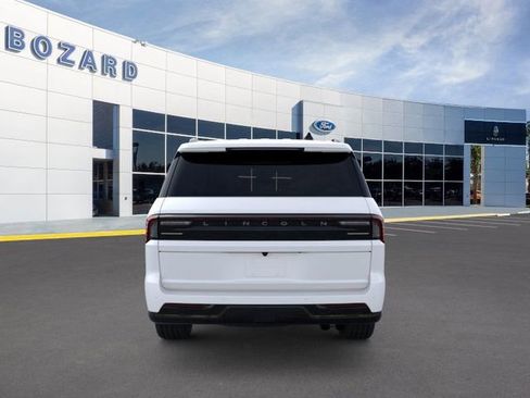 New 2025 Lincoln Navigator L Reserve w/ Jet Appearance Package image 5