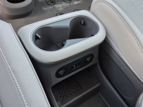 Certified 2024 Hyundai Ioniq 5 Limited RWD image 27