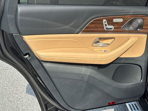 New 2026 Mercedes-Benz GLS 450 4MATIC image 23