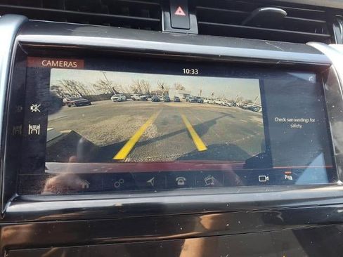 Used 2020 Land Rover Discovery Sport S R-Dynamic image 12