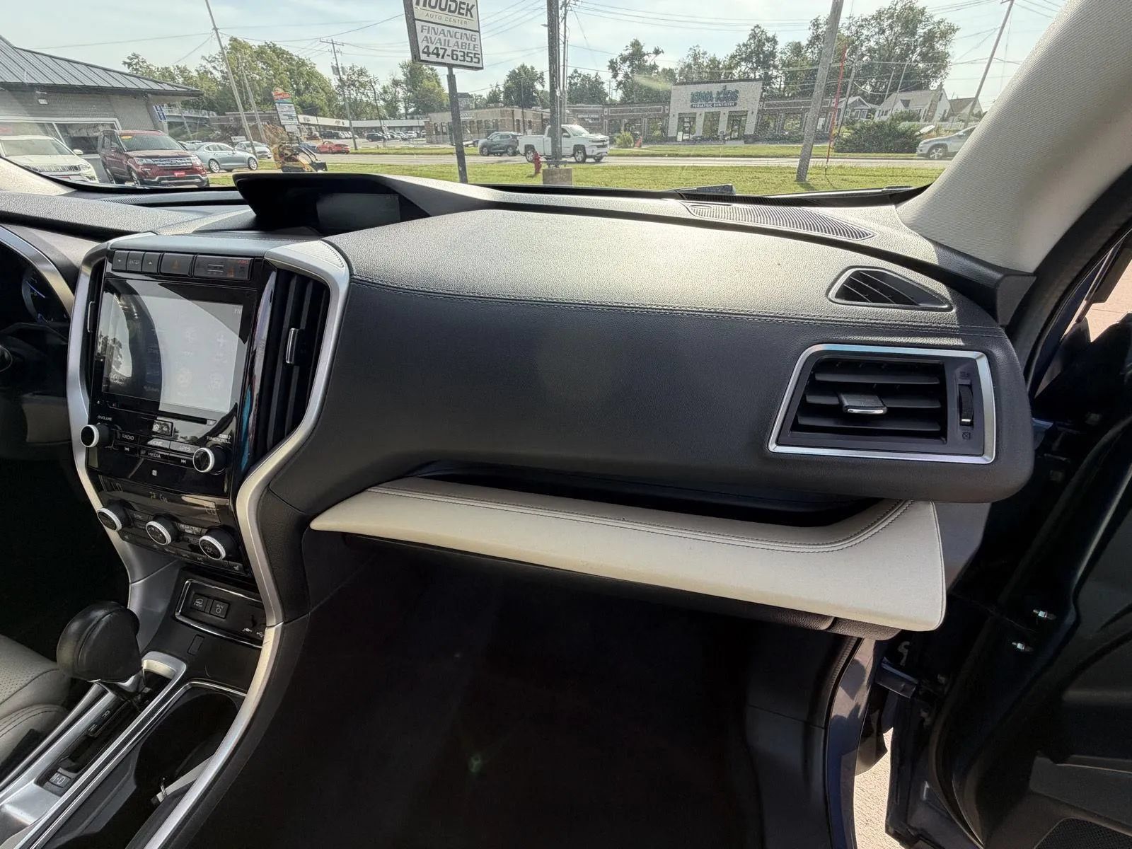 Used 2021 Subaru Ascent Limited AWD/4WD image 14