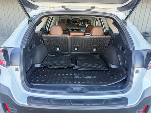Used 2022 Subaru Outback Touring w/ Popular Package #2 image 17