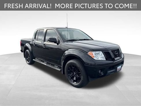 Used 2018 Nissan Frontier SV w/ Value Truck Package AWD/4WD image 8