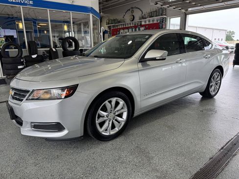 Used 2016 Chevrolet Impala LT w/ Convenience Package FWD image 4