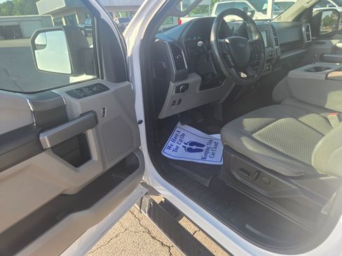 Used 2019 Ford F150 XLT w/ Equipment Group 302A Luxury RWD image 6