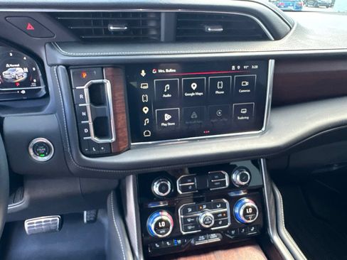 Used 2024 GMC Yukon XL Denali Ultimate AWD/4WD image 31