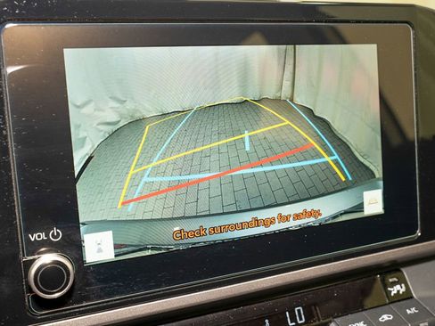 Used 2025 Toyota Camry LE w/ Convenience Package FWD image 13