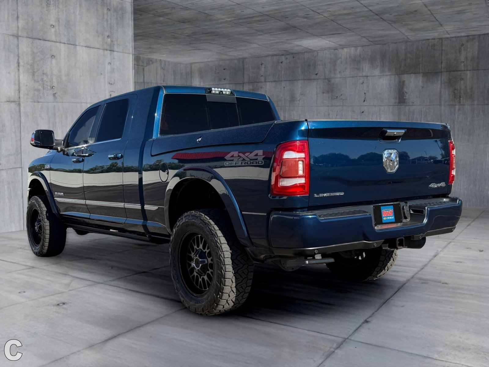 Used 2019 RAM 2500 Limited AWD/4WD image 4