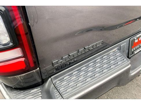 Used 2022 RAM 3500 Laramie AWD/4WD image 9