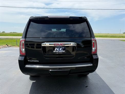 Used 2020 GMC Yukon Denali w/ Denali Ultimate Package AWD/4WD image 7