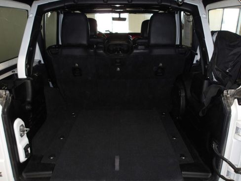 Used 2018 Jeep Wrangler Unlimited Rubicon AWD/4WD image 20