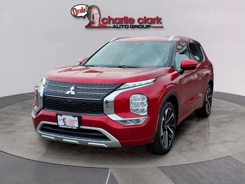 Used 2022 Mitsubishi Outlander SEL AWD/4WD image 1