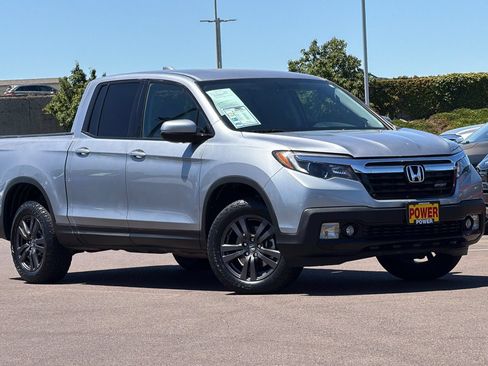 Used 2019 Honda Ridgeline Sport image 2