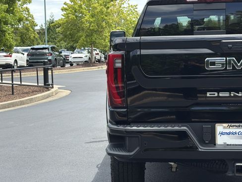 Used 2026 GMC Sierra 2500 Denali Ultimate AWD/4WD image 23