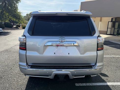 Used 2015 Toyota 4Runner Limited image 8
