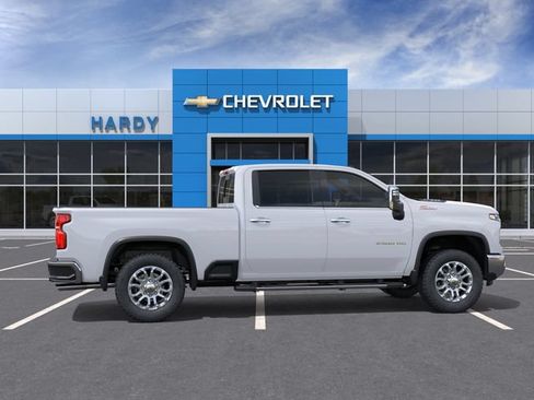 New 2026 Chevrolet Silverado 2500 LTZ w/ LTZ Convenience Package AWD/4WD image 5