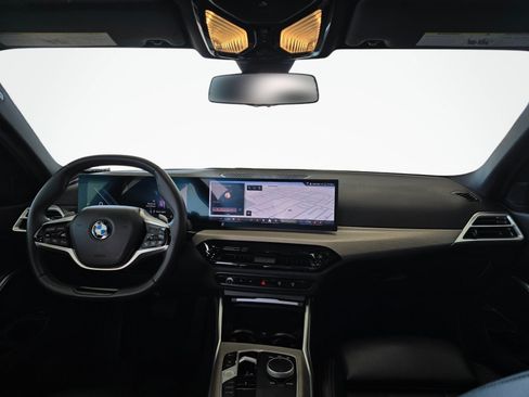 Used 2025 BMW 330i Sedan RWD image 32