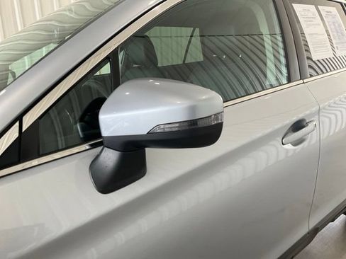 Used 2019 Subaru Outback 2.5i Limited w/ Popular Package #2 AWD/4WD image 2