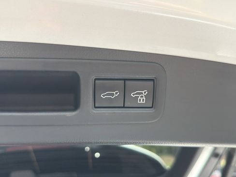 Used 2025 Lexus RX 350 Premium Plus w/ Convenience Package FWD image 19