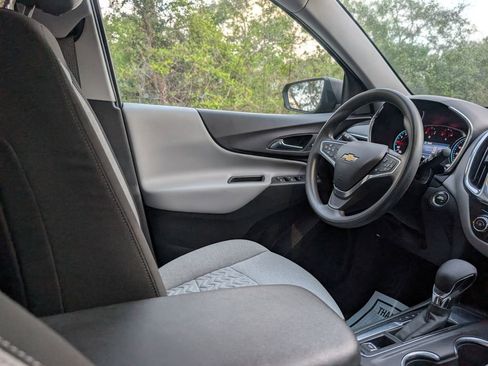 Used 2023 Chevrolet Equinox LS w/ LS Convenience Package image 14