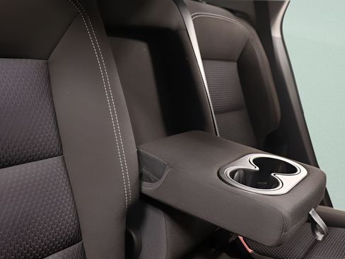 Used 2023 GMC Terrain SLE w/ Driver Convenience Package FWD image 30