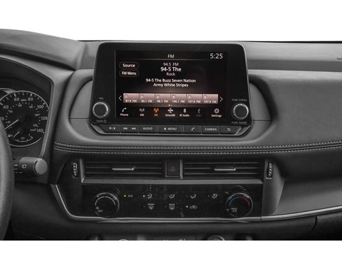 Used 2023 Nissan Rogue S image 7