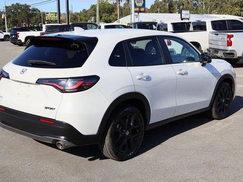 Used 2023 Honda HR-V Sport image 7